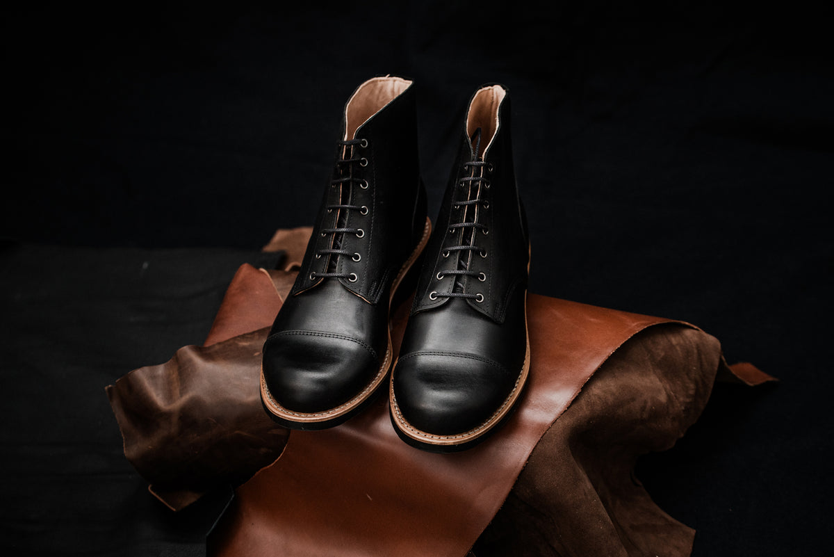 Old Mulla Tejo black leather boots